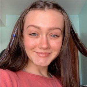 Meet your Posher, Abigail